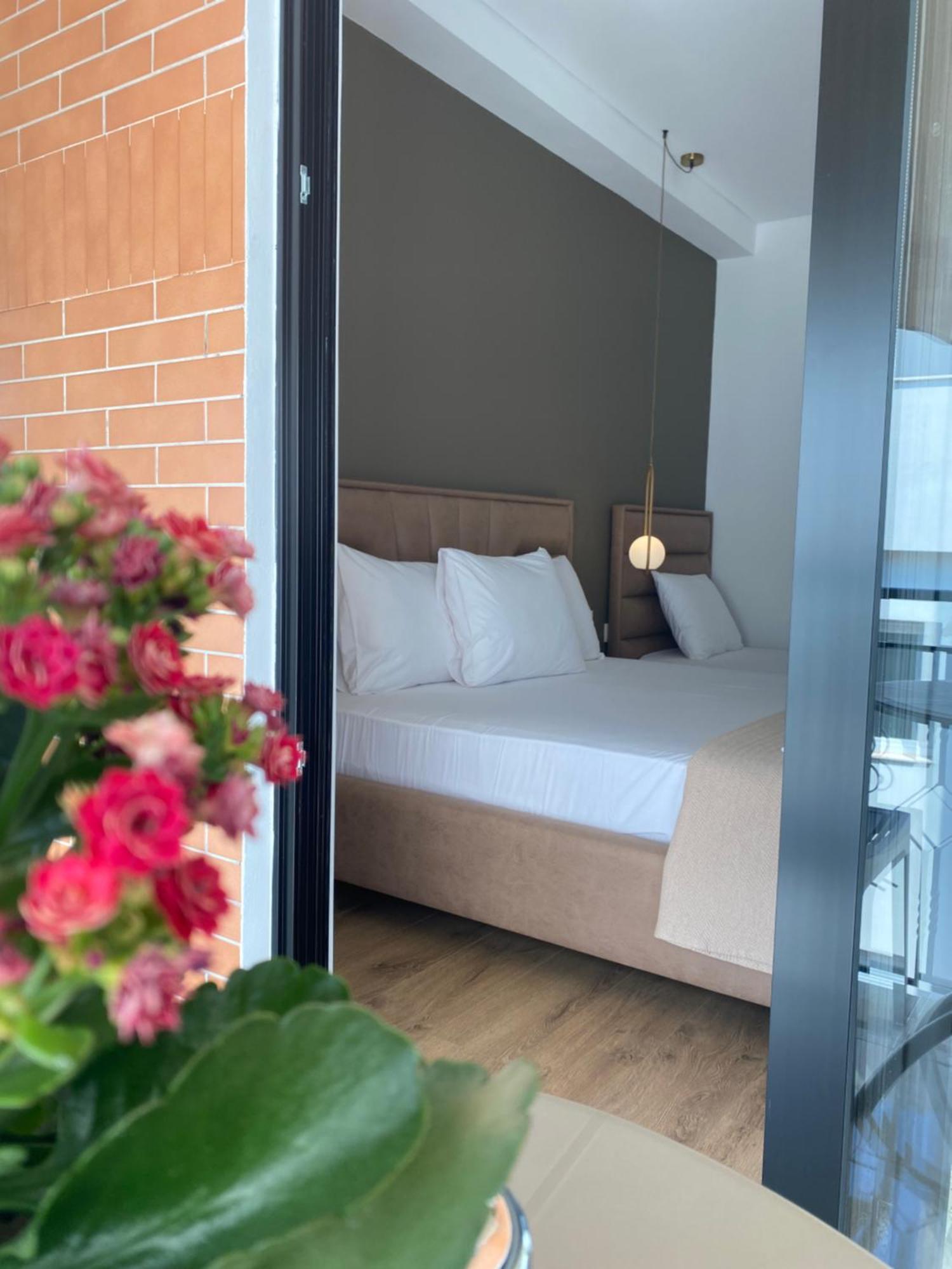 Augusto Rooms Sarandë 外观 照片