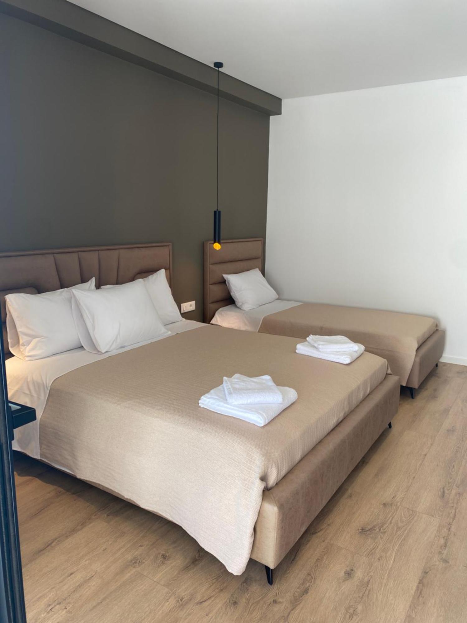 Augusto Rooms Sarandë 外观 照片
