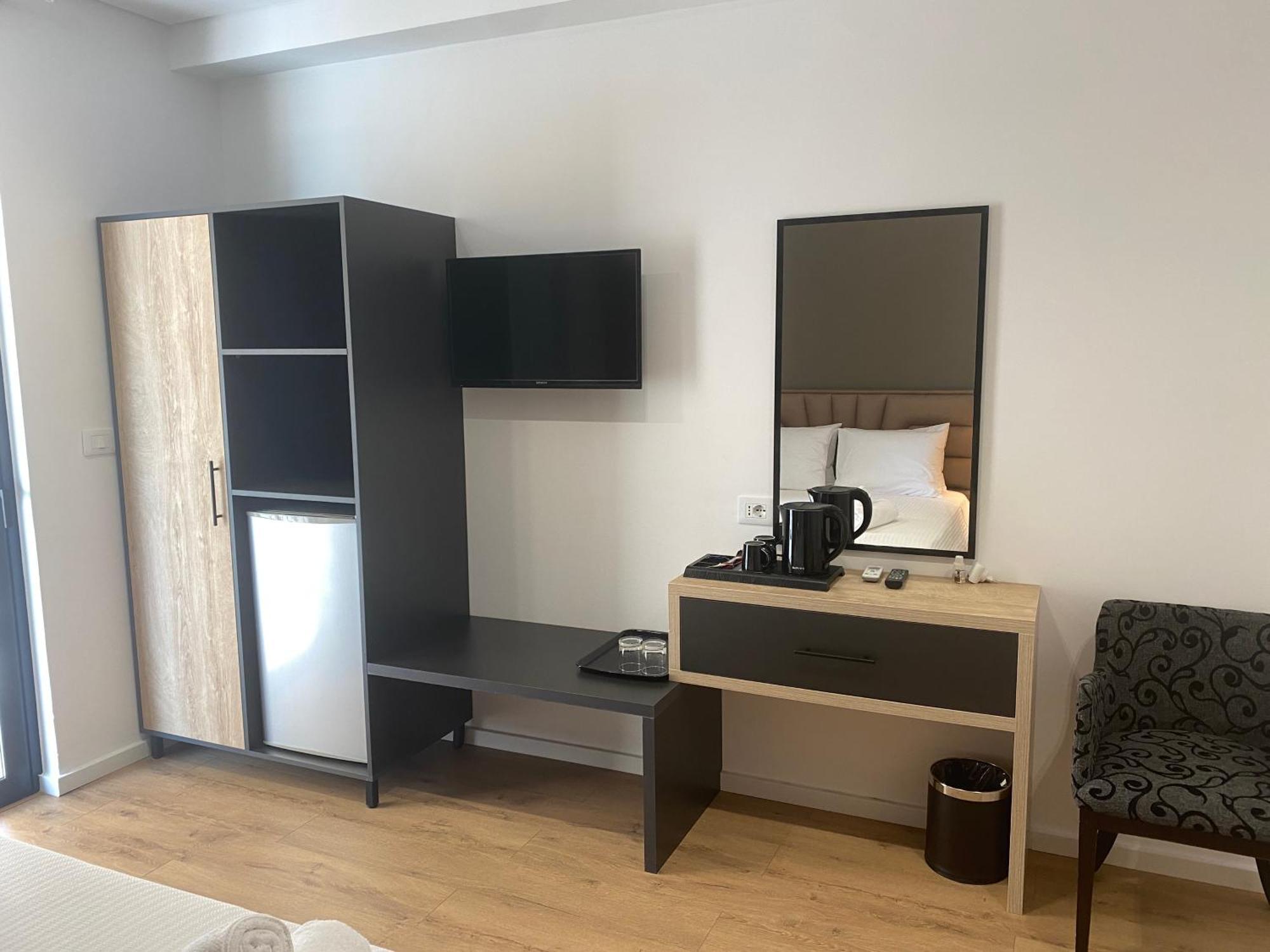 Augusto Rooms Sarandë 外观 照片