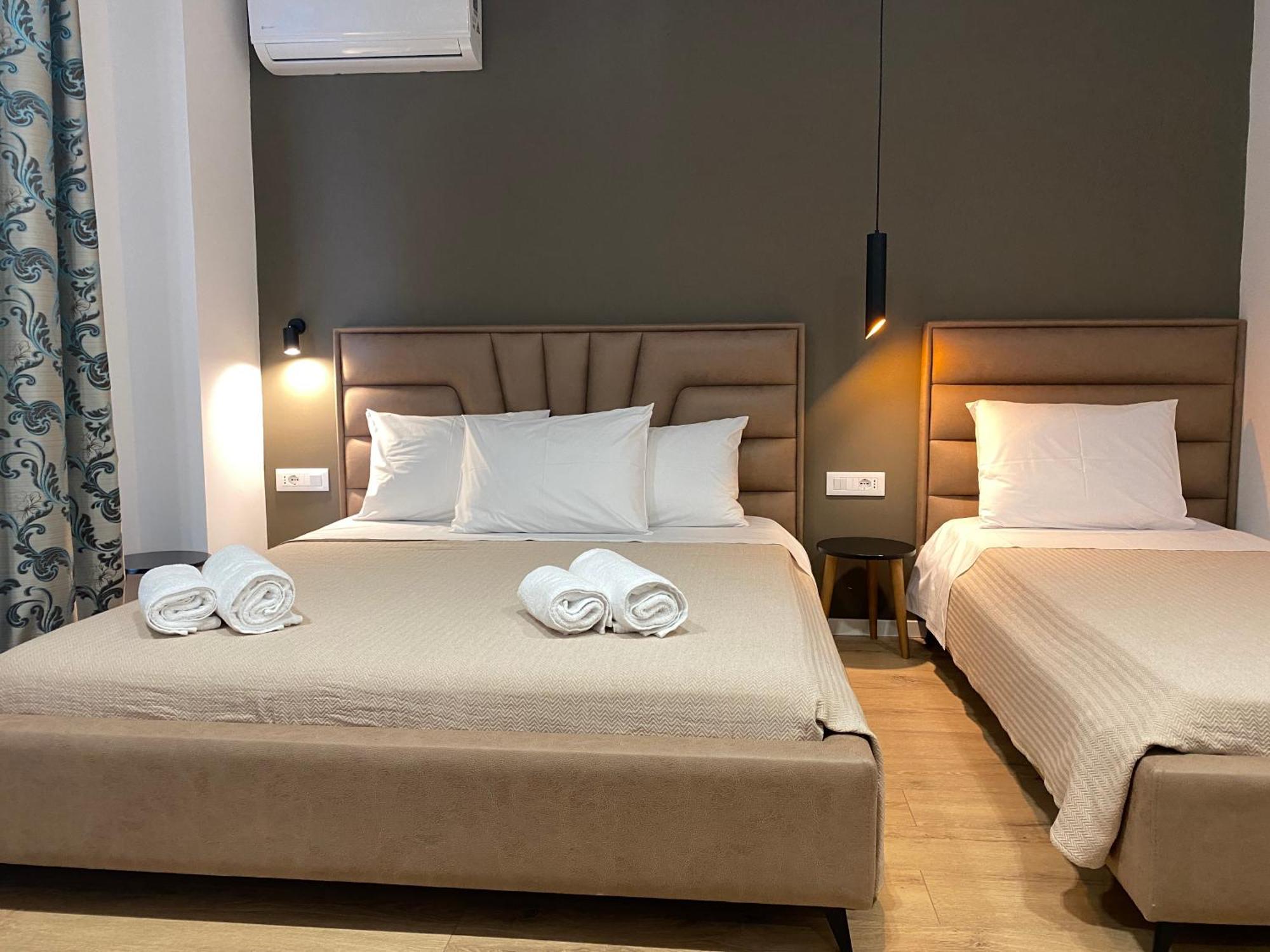 Augusto Rooms Sarandë 外观 照片