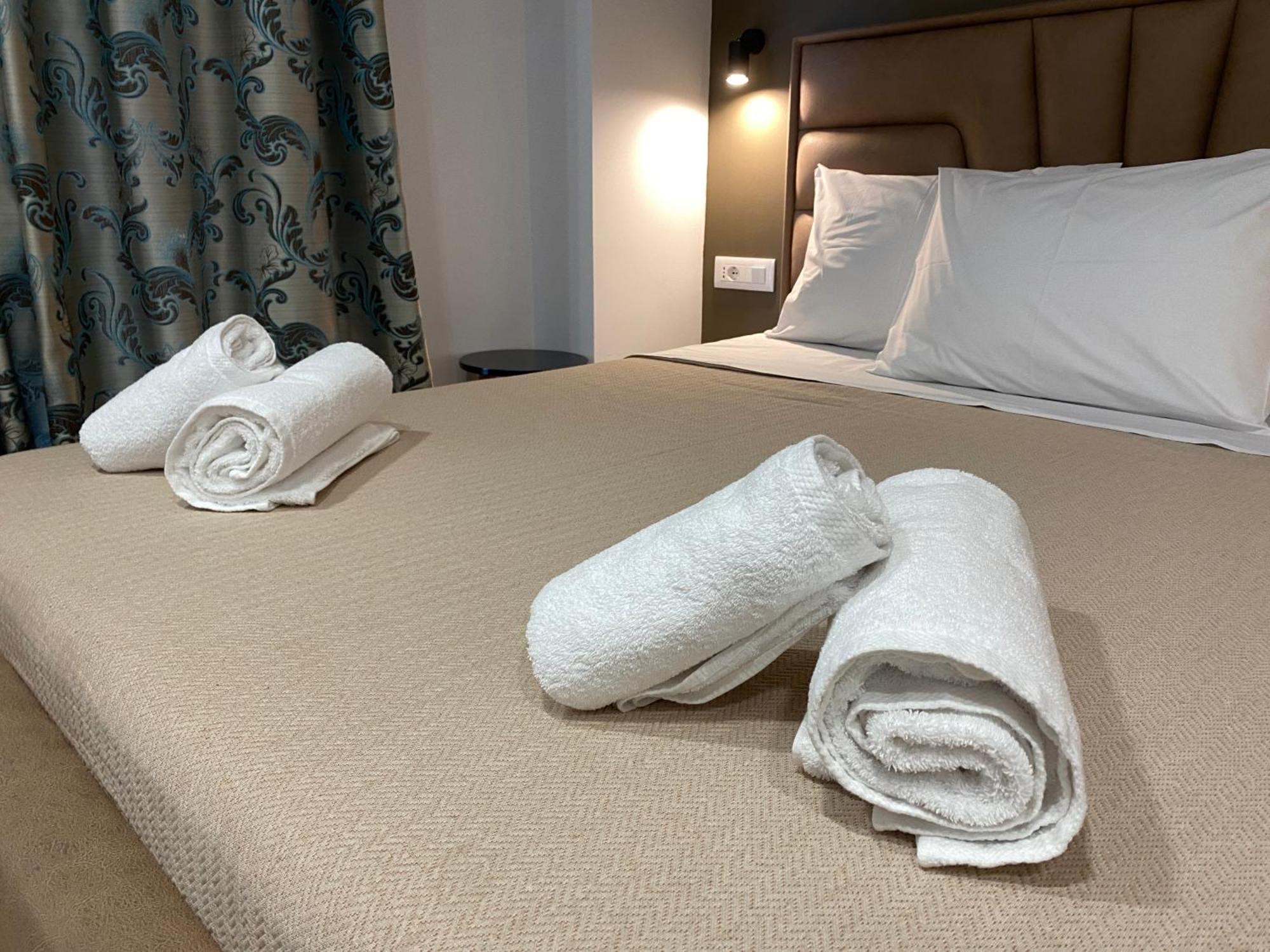 Augusto Rooms Sarandë 外观 照片